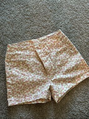 No Boundaries floral shorts
